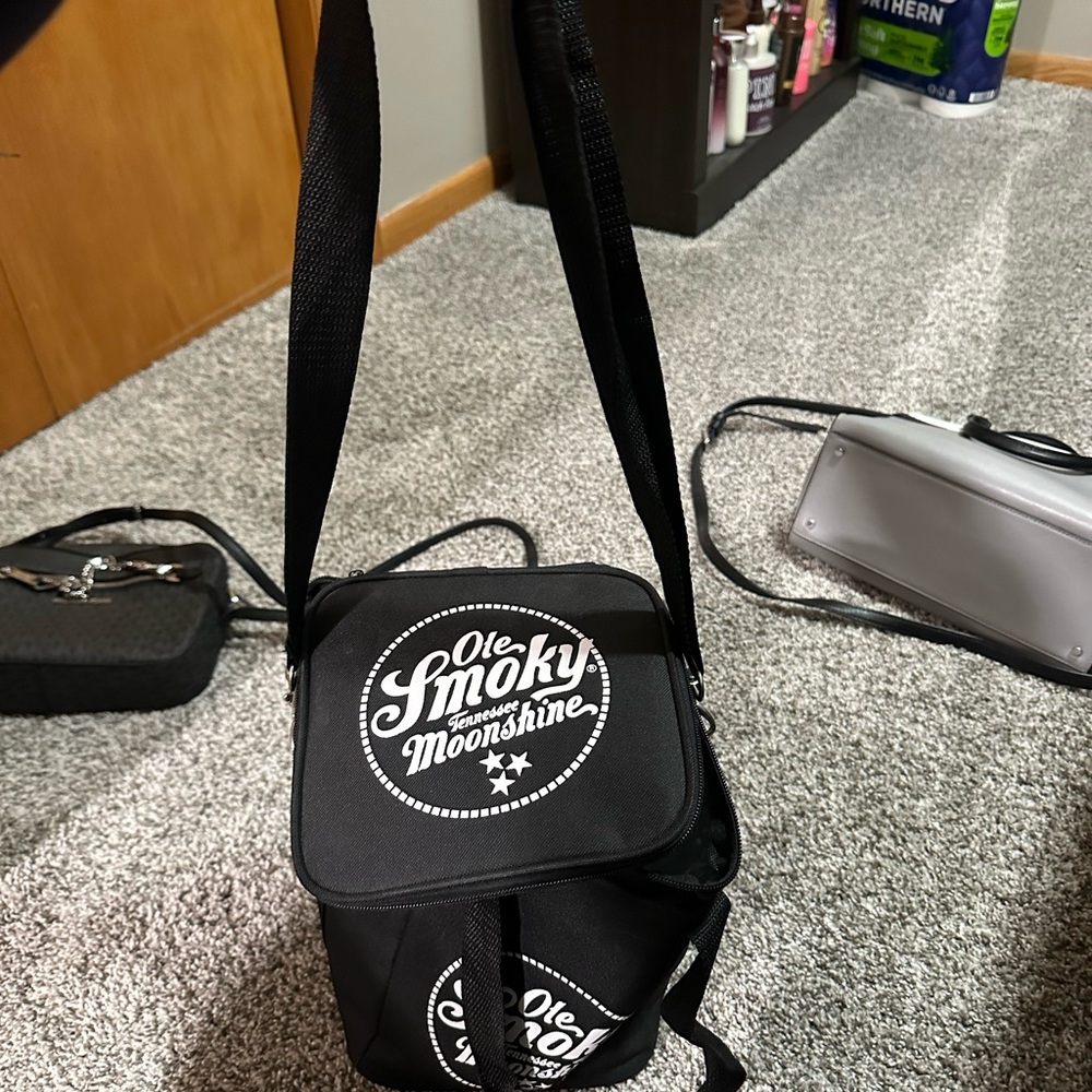 Black Backpack - Picture 4 of 4